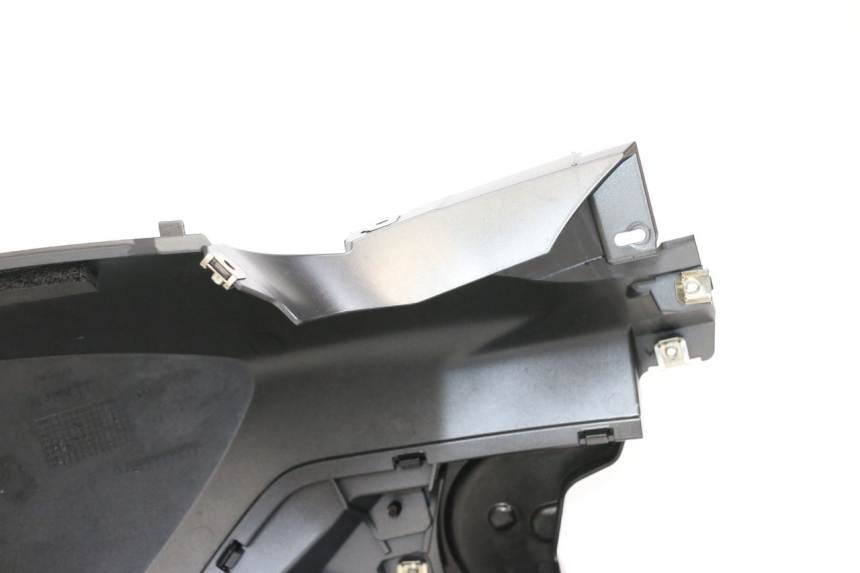 photo de CARENAGE RESERVOIR GAUCHE BMW R GS 1250 (2021 - 2024) - Points de fixation