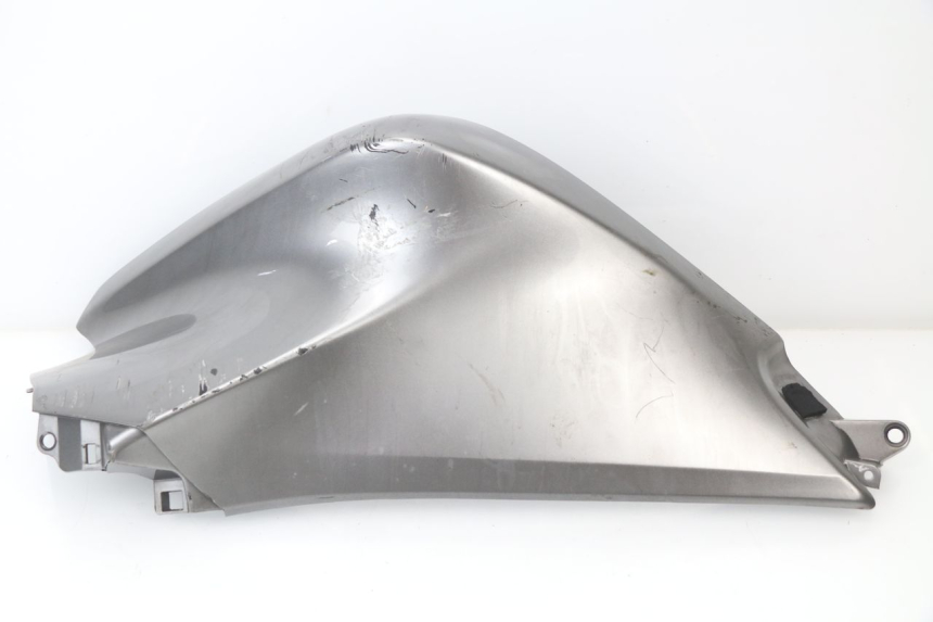 photo de CARENAGE RESERVOIR HONDA VFR F 1200 (2010 - 2015)