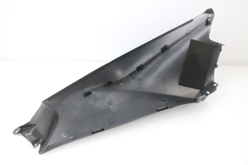 photo de CARENAGE RESERVOIR HONDA VFR F 1200 (2010 - 2015)