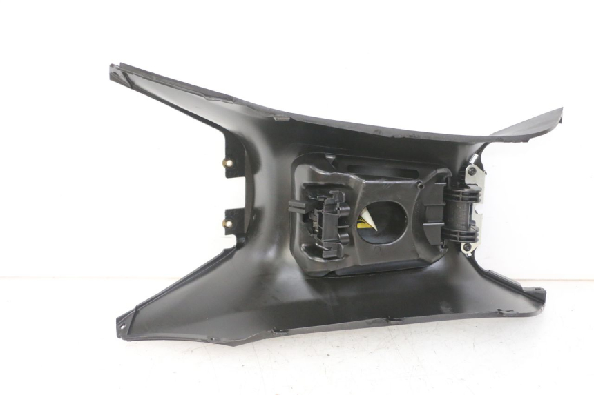 photo de CARENAGE RESERVOIR PIAGGIO IE MP3 YOURBAN 300 (2011 - 2016)
