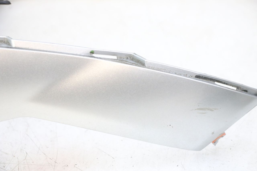 photo de CARENAGE RESERVOIR PIAGGIO MP3 LT 300 (2010 - 2016)