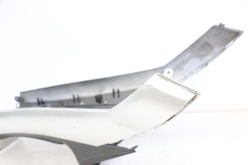 photo de CARENAGE RESERVOIR PIAGGIO MP3 LT 300 (2010 - 2016)