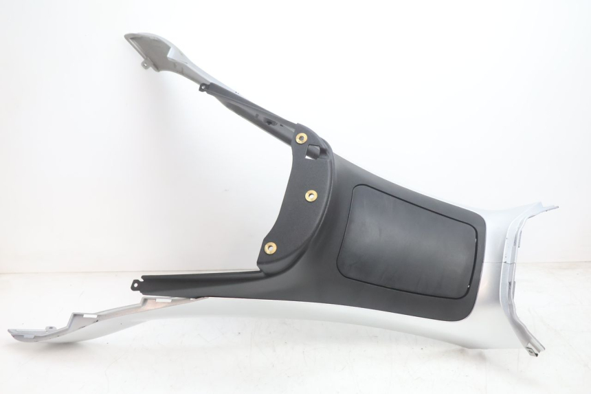 photo de CARENAGE RESERVOIR PIAGGIO MP3 LT 300 (2010 - 2016) - Détail de la pièce