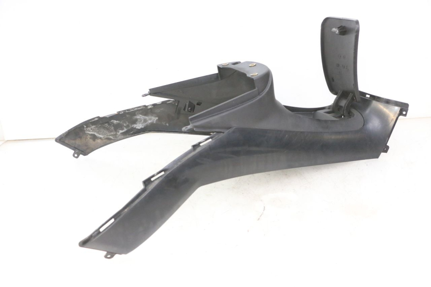 photo de CARENAGE RESERVOIR PIAGGIO MP3 500 (2011 - 2015)