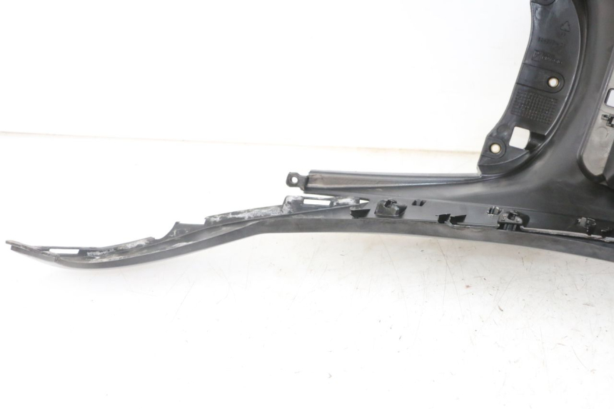 photo de CARENAGE RESERVOIR PIAGGIO MP3 500 (2011 - 2015)