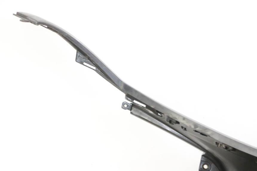 photo de CARENAGE RESERVOIR PIAGGIO MP3 500 (2011 - 2015)
