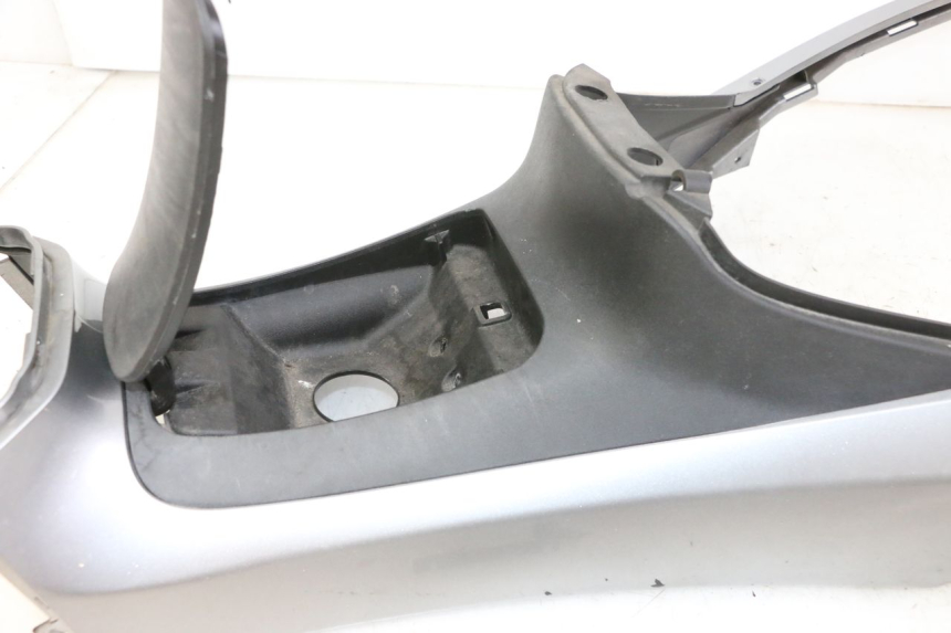 photo de CARENAGE RESERVOIR PIAGGIO MP3 500 (2014 - 2016)