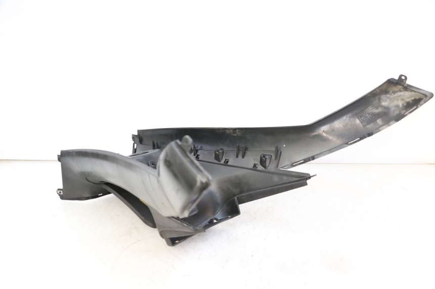 photo de CARENAGE RESERVOIR PIAGGIO MP3 500 (2011 - 2015)