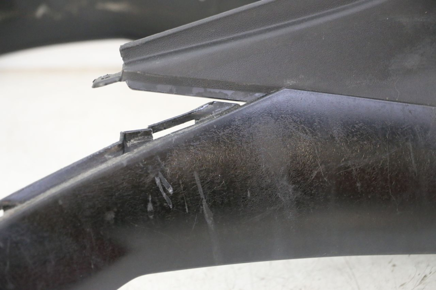 photo de CARENAGE RESERVOIR PIAGGIO MP3 500 (2011 - 2015)