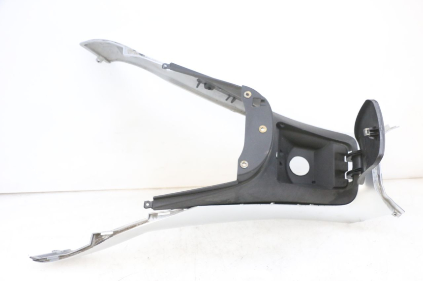 photo de CARENAGE RESERVOIR PIAGGIO MP3 RL 250 (2007 - 2010) - Vue principale