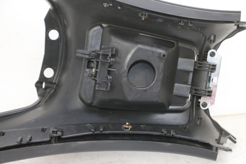 photo de CARENAGE RESERVOIR PIAGGIO MP3 500 (2016 - 2018) - Vue produit