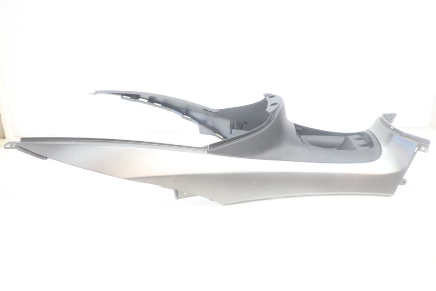 photo de CARENAGE RESERVOIR PIAGGIO MP3 500 (2016 - 2018) - Détail de la pièce