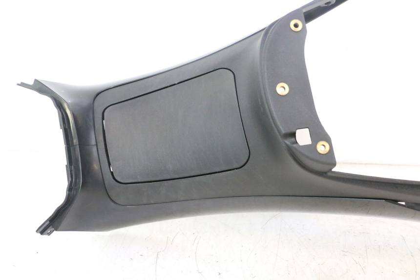 photo de CARENAGE RESERVOIR PIAGGIO MP3 500 (2011 - 2015) - Inspection visuelle