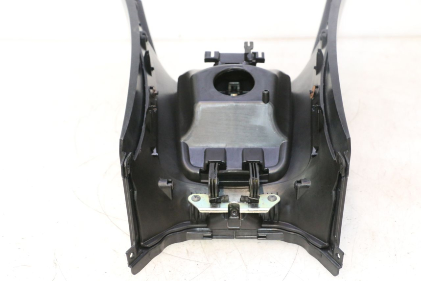 photo de CARENAGE RESERVOIR PIAGGIO MP3 500 (2011 - 2015) - État de surface