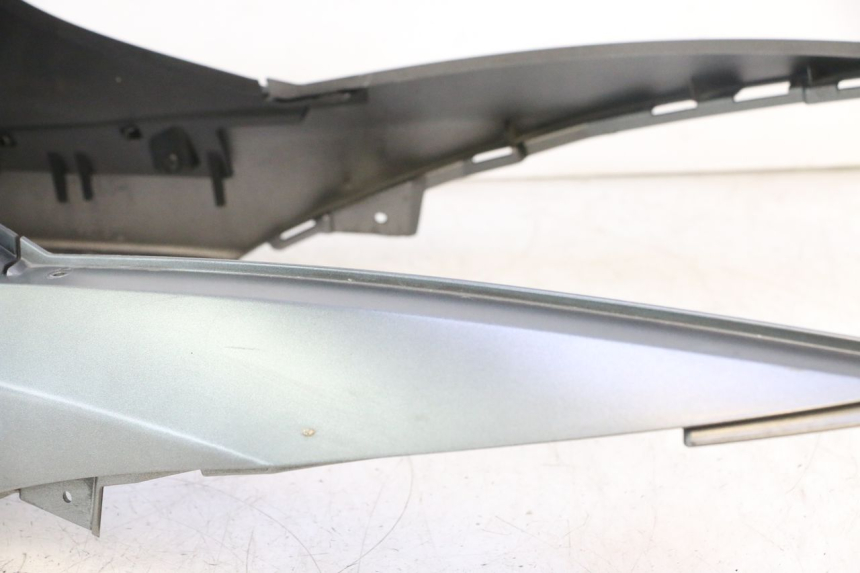 photo de CARENAGE RESERVOIR PIAGGIO MP3 500 (2016 - 2018) - État de surface