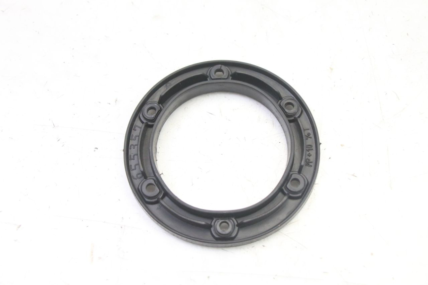 photo de CARENAGE RESERVOIR GILERA NEXUS 125 (2009 - 2013)