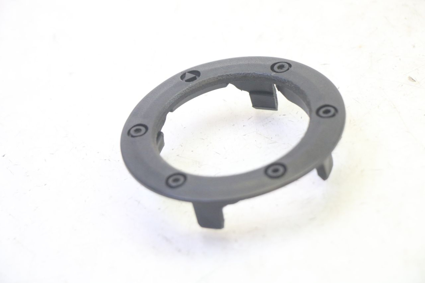 photo de CARENAGE RESERVOIR SYM ORBIT III 3 4T 50 (2021 - 2025) - Détail de la pièce