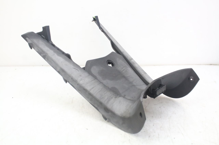 photo de CARENAGE RESERVOIR PEUGEOT GEOPOLIS RS 125 (2007 - 2009)