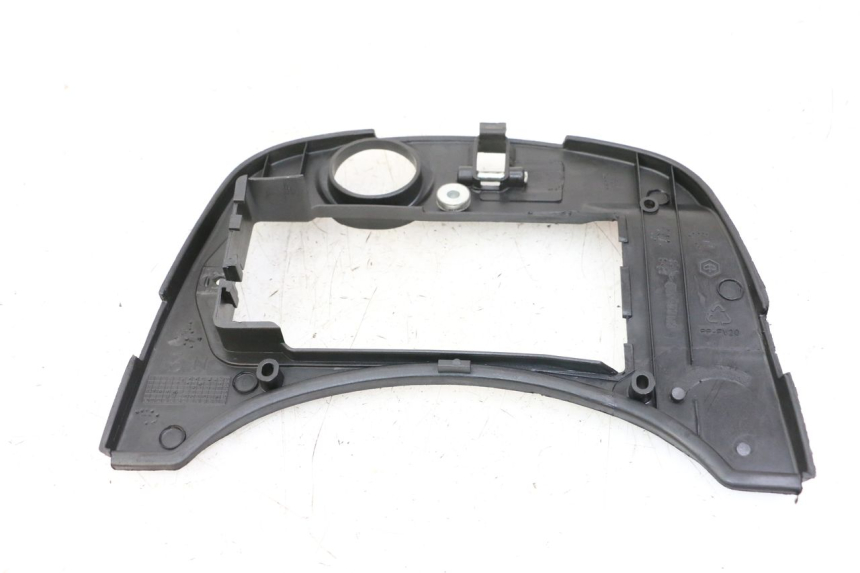photo de CARENAGE RESERVOIR PIAGGIO VESPA LX IE 125 (2010 - 2012)