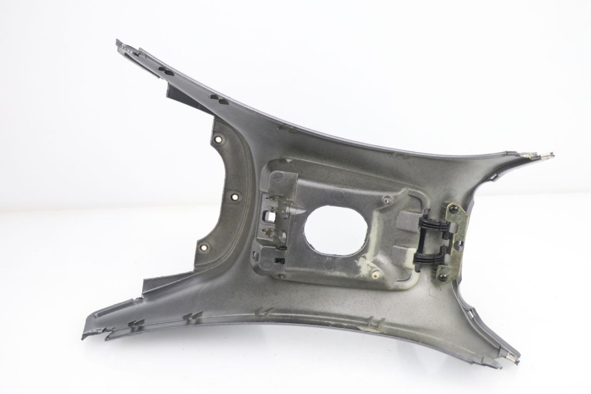 photo de CARENAGE RESERVOIR PIAGGIO X8 400 (2006 - 2007)