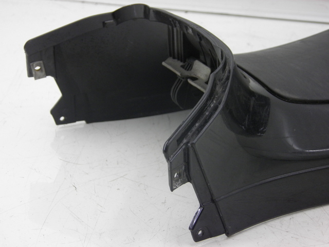 photo de CARENAGE RESERVOIR PIAGGIO XEVO - X EVO 125 (2010 - 2015)