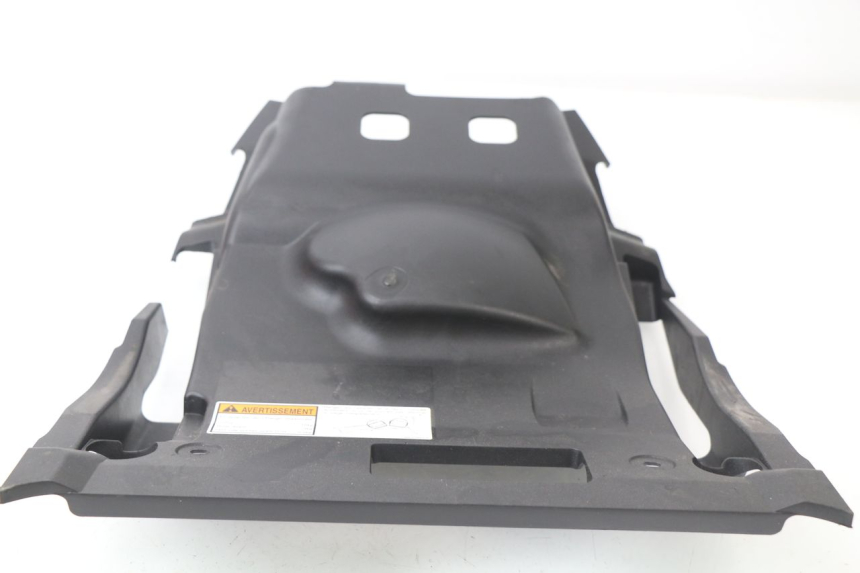 photo de CARENAGE RESERVOIR SUZUKI AN BURGMAN 400 (2006 - 2010)