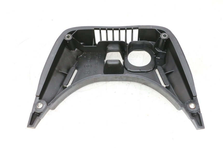 photo de CARENAGE RESERVOIR PIAGGIO VESPA GTS SUPER IE 125 (2009 - 2016) - Zoom état d’usage