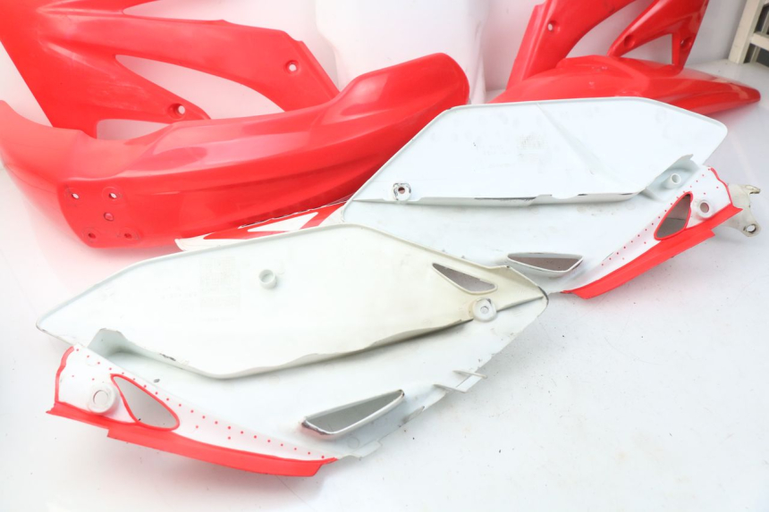 photo de CARROSSERIE CARENAGE COMPLET HONDA CRF CR-F 450 (2005 - 2008)