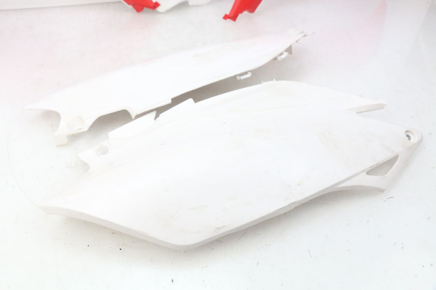 photo de CARROSSERIE CARENAGE COMPLET HONDA CRF 250 (2010 - 2013)