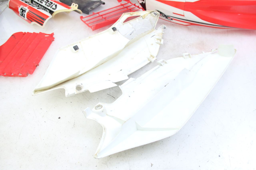 photo de CARROSSERIE CARENAGE COMPLET HONDA CRF 250 (2010 - 2013)