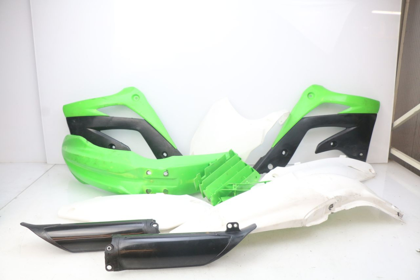 photo de CARROSSERIE CARENAGE COMPLET KAWASAKI KX F KXF 450 (2012 - 2015)