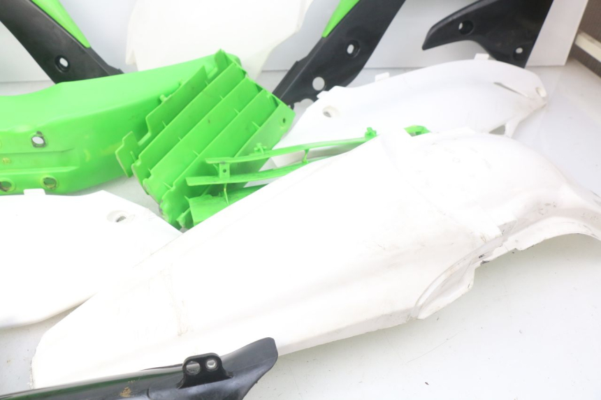 photo de CARROSSERIE CARENAGE COMPLET KAWASAKI KX F KXF 450 (2012 - 2015)