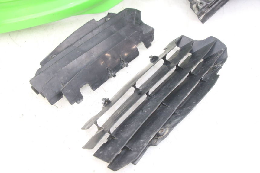 photo de CARROSSERIE CARENAGE COMPLET KAWASAKI KXF KX-F 250 (2012 - 2014)