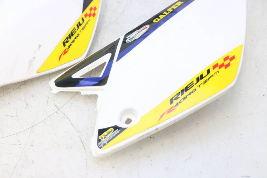 photo de CARROSSERIE CARENAGE COMPLET RIEJU MRT PRO SUPERMOTARD 50 (2007 - 2018) - Zoom qualité