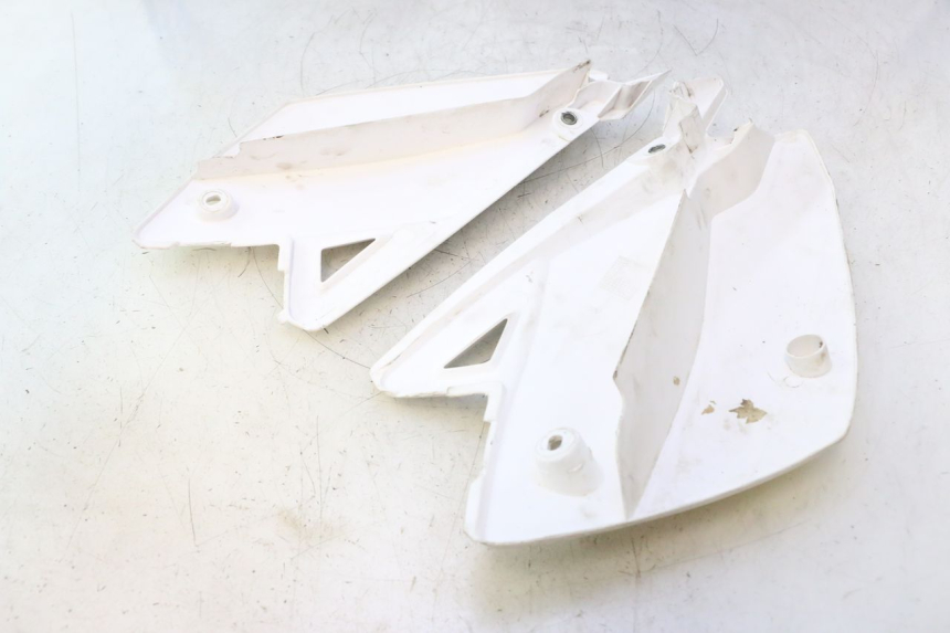 photo de CARROSSERIE CARENAGE COMPLET RIEJU MRT PRO SUPERMOTARD 50 (2007 - 2018) - Détail de la pièce