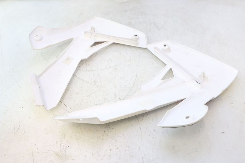 photo de CARROSSERIE CARENAGE COMPLET RIEJU MRT PRO SUPERMOTARD 50 (2007 - 2018) - État de surface