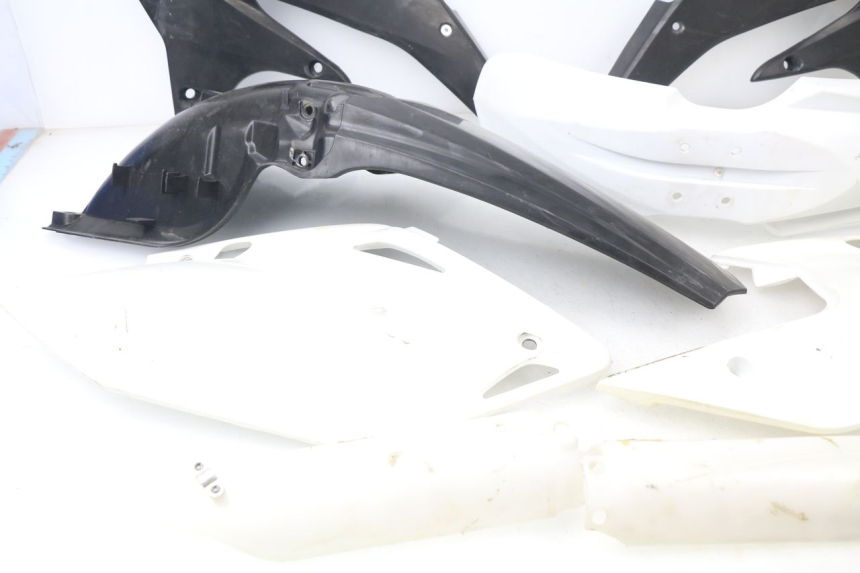 photo de CARROSSERIE CARENAGE COMPLET ASIAWING NC ENDURO 250 (2015 - 2021) - Points de fixation