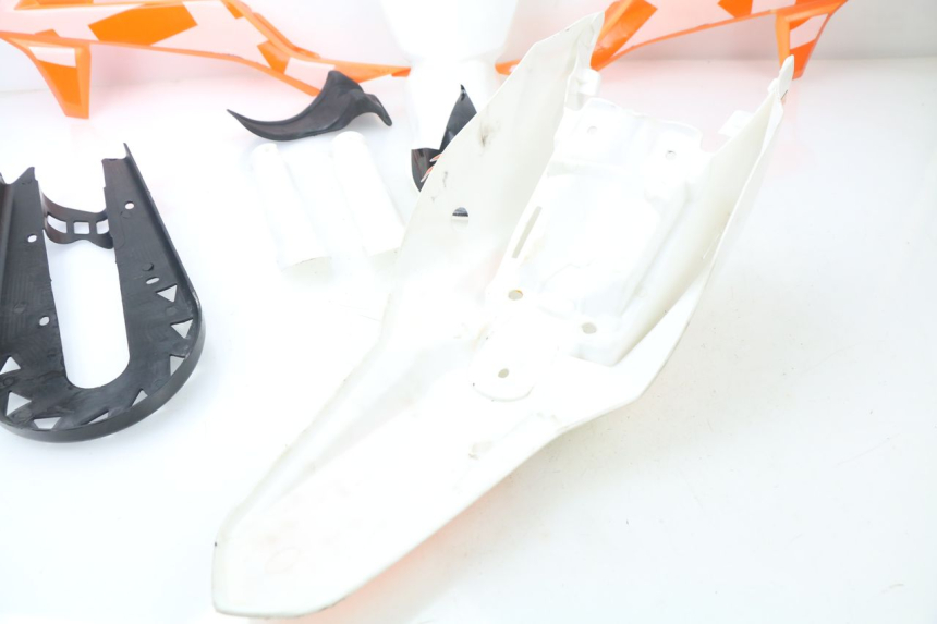 photo de CARROSSERIE CARENAGE COMPLET POCKET BIKE KXD 50