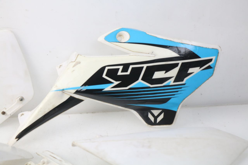 photo de CARROSSERIE CARENAGE COMPLET YCF R-START 125