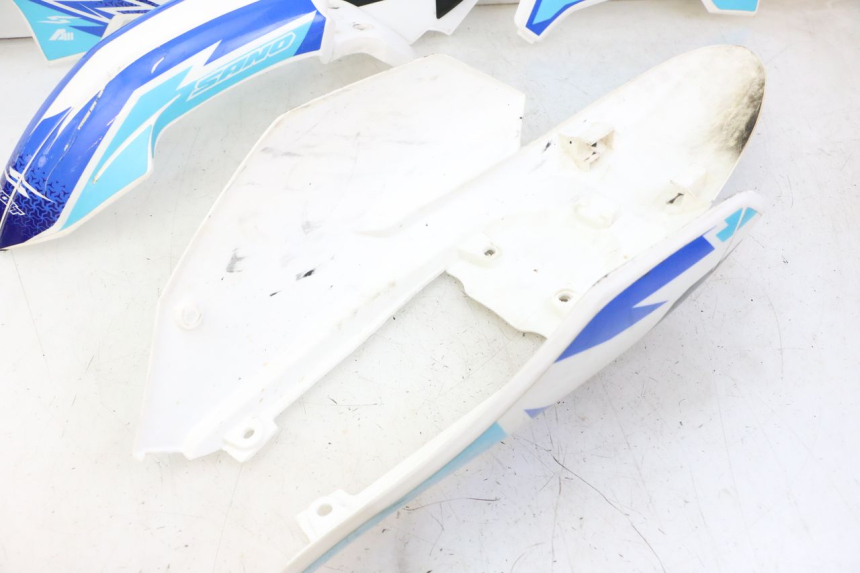 photo de CARROSSERIE CARENAGE COMPLET APOLLO RFZ 125