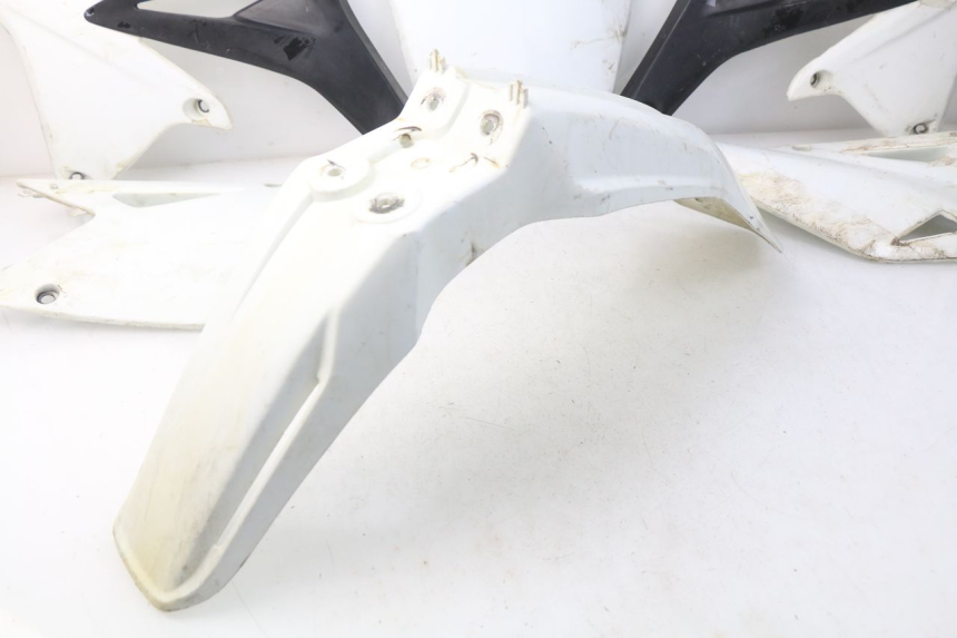 photo de CARROSSERIE CARENAGE COMPLET SUZUKI RMZ RM-Z 450 (2008 - 2011)