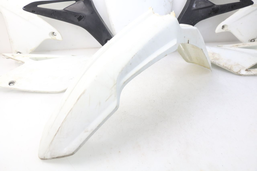 photo de CARROSSERIE CARENAGE COMPLET SUZUKI RMZ RM-Z 450 (2008 - 2011)