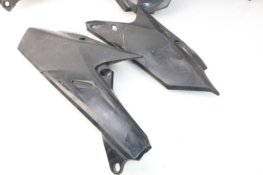 photo de CARROSSERIE CARENAGE COMPLET YAMAHA YZ-F YZF 250 (2014 - 2018)