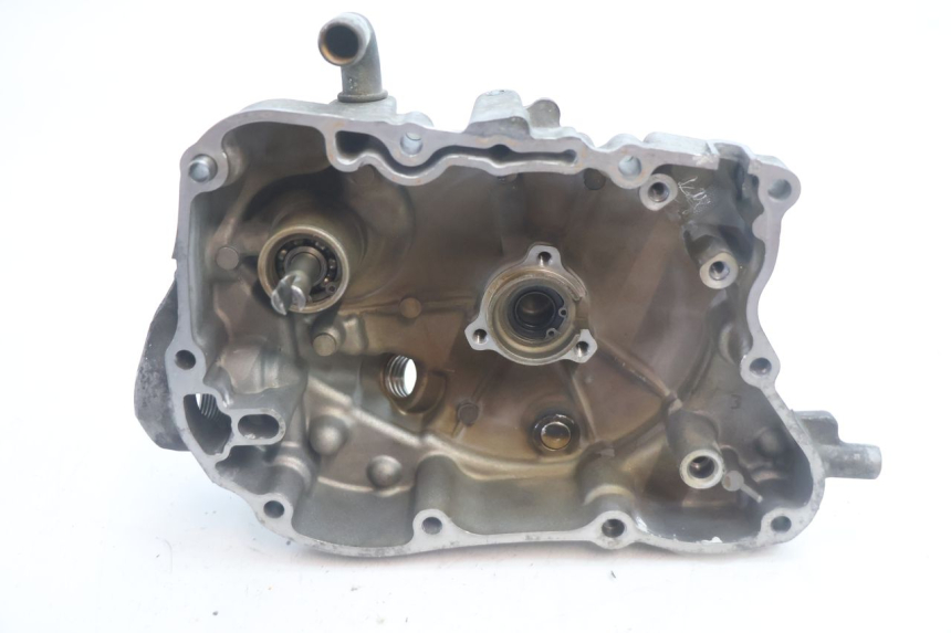 photo de CARTER ALLUMAGE HONDA FES S-WING SWING ABS 125 (2007 - 2015) - Points de fixation