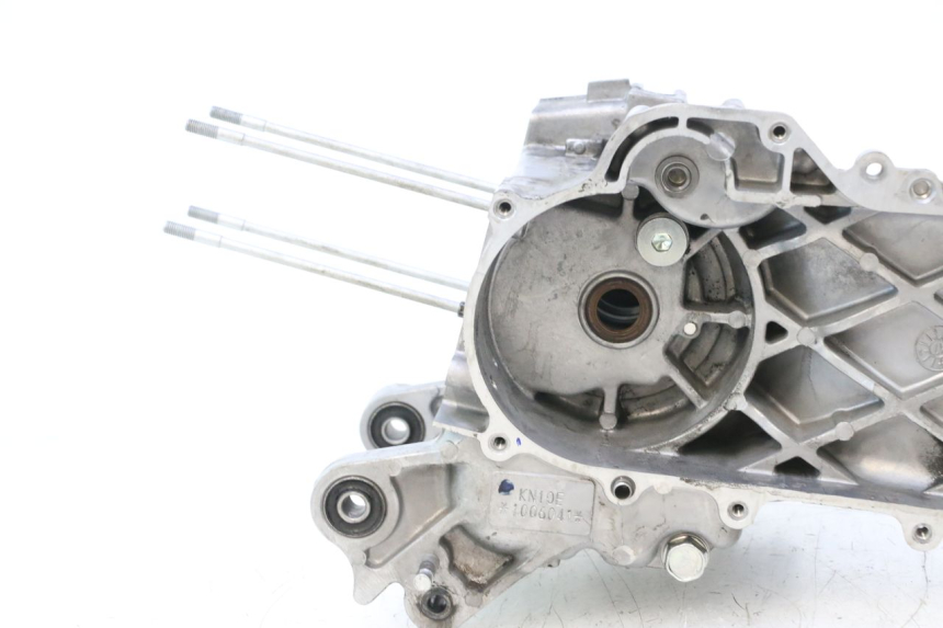 photo de CARTER BAS MOTEUR KYMCO AGILITY 4T 50 (2018 - 2022) - Marquages et références