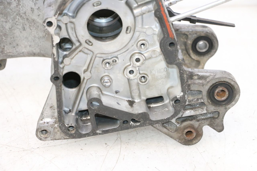 photo de CARTER BAS MOTEUR KYMCO AGILITY 4T 50 (2005 - 2018) - Points de fixation