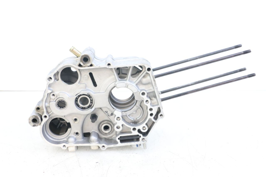 photo de CARTER BAS MOTEUR APOLLO RFZ 140