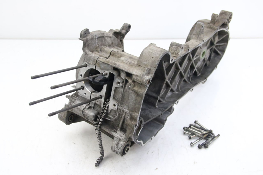 photo de CARTER BAS MOTEUR APRILIA SCARABEO 4T 50 (2009 - 2017)