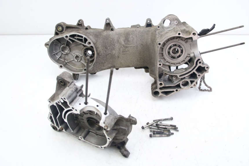 photo de CARTER BAS MOTEUR APRILIA SCARABEO 4T 50 (2009 - 2017)