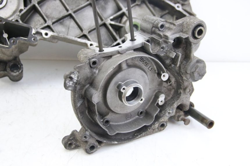 photo de CARTER BAS MOTEUR APRILIA SCARABEO 4T 50 (2009 - 2017)